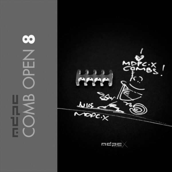 KÁBELFÉSŰ ÁTLÁTSZÓ NYITOTT 8